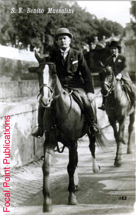 Benito_Mussolini_4