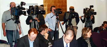 PressConf_221206d_lg