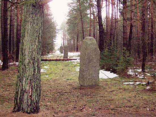 perimeter obelisks at Treblinka