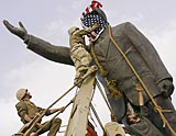 Saddam statue toppled