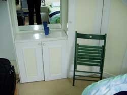 A desk and chair were available