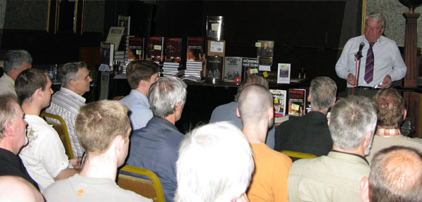 Audiecne at David Irving's Longdon talk Jun 13, 2009