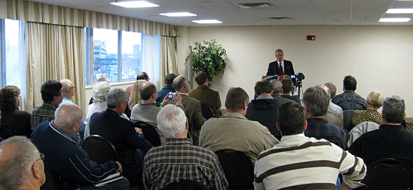 Paul Fromm speaks at Niagara Falls